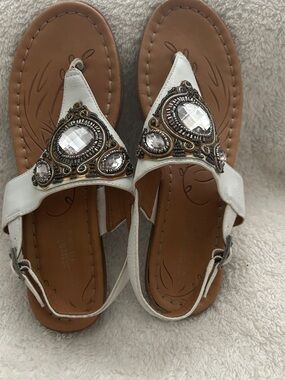 Naturalizer White Embellished Thong Sandals with Jewel Accents